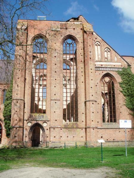 Dargun Ferienhaus Paul Am Klostersee, Urlaub Mit Hund المظهر الخارجي الصورة